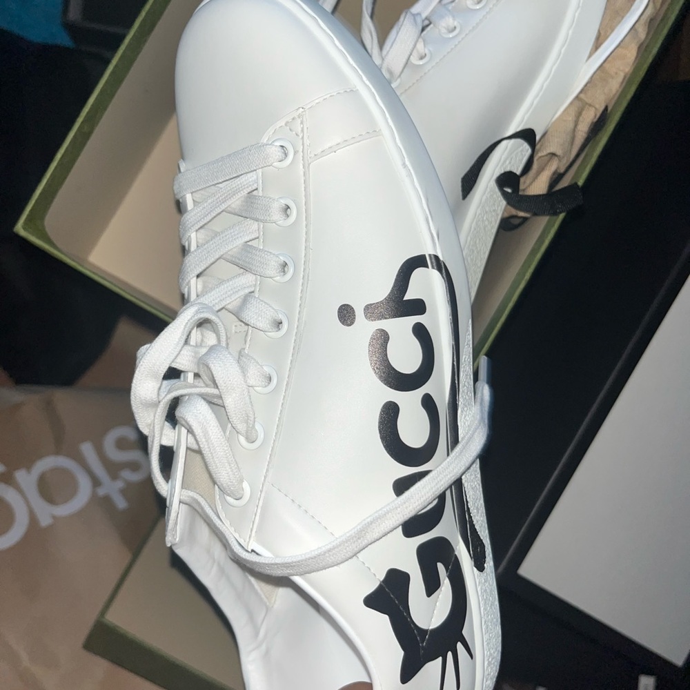 Gucci sneakers